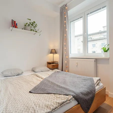 Stylish 1br - Local Market Vibes - Ac - Pool Walk דירה *