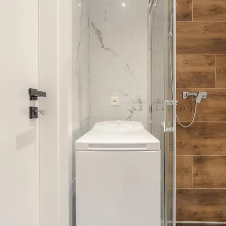 Stylish 1br - Local Market Vibes - Ac - Pool Walk