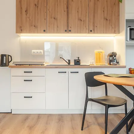 Stylish 1br - Local Market Vibes - Ac - Pool Walk דירה